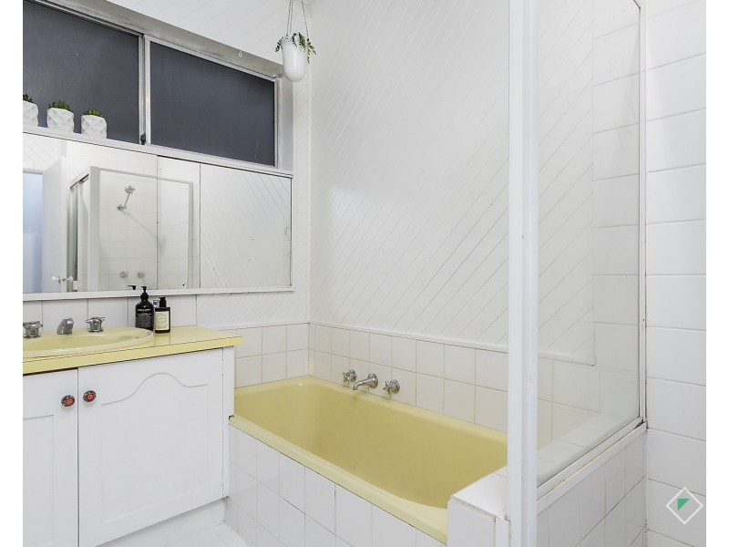 8 Eila Close, Cheltenham VIC 3192