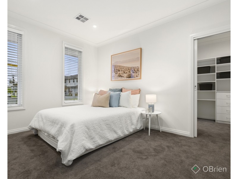 7 Bayliss Court, Cheltenham VIC 3192