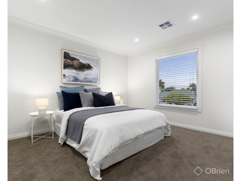 7 Bayliss Court, Cheltenham VIC 3192