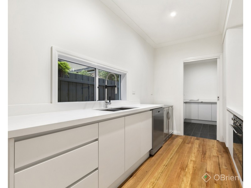 7 Bayliss Court, Cheltenham VIC 3192