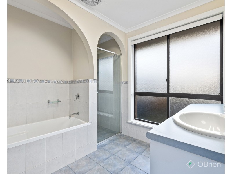 6 Kalang Court, Patterson Lakes VIC 3197