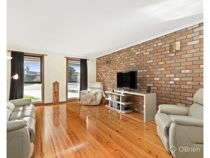 8 Seville Court, Cheltenham VIC 3192