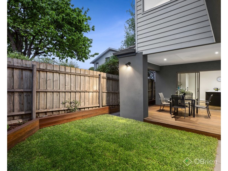 2 Clyve Avenue, Mentone VIC 3194
