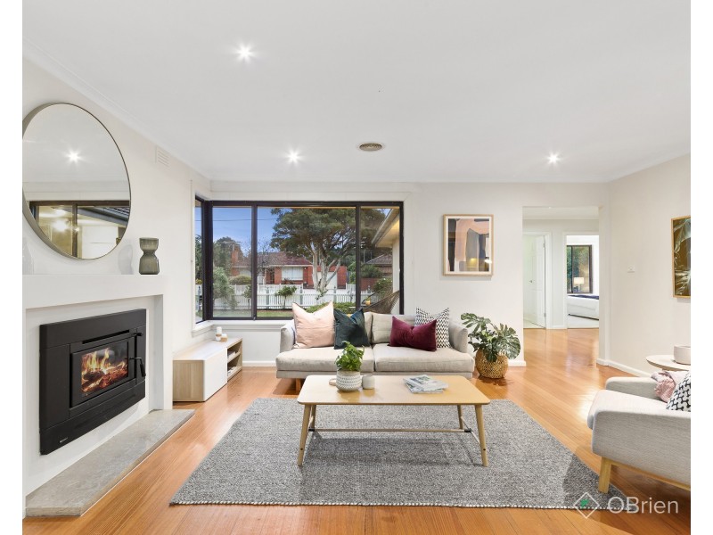 8 Jacaranda Avenue, Cheltenham VIC 3192