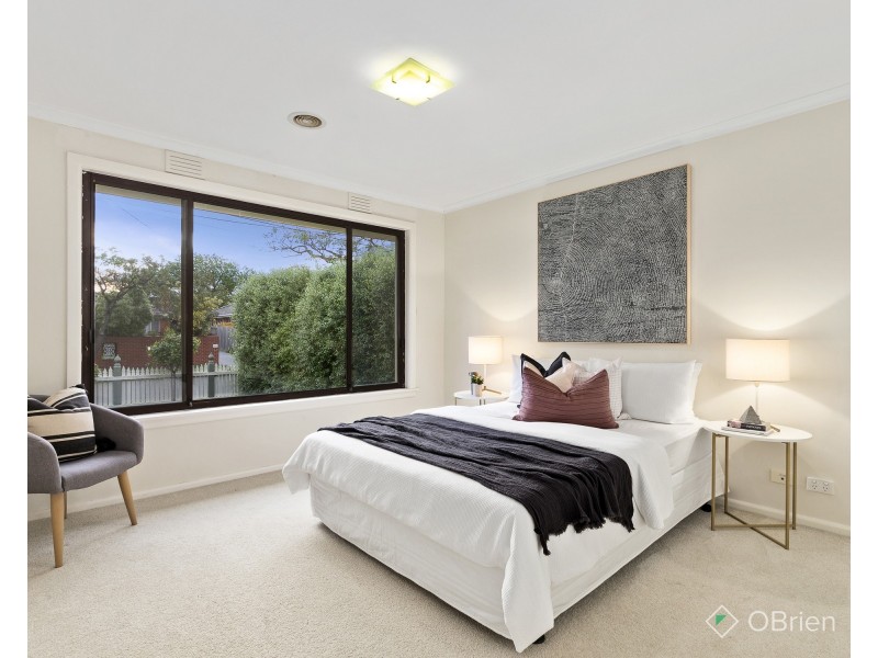 8 Jacaranda Avenue, Cheltenham VIC 3192