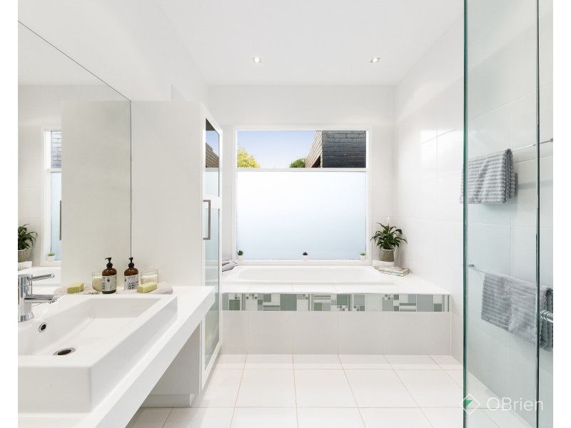 10 Alden Court, Cheltenham VIC 3192