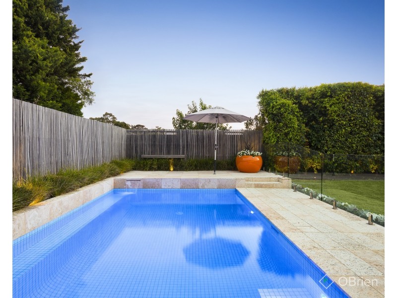 10 Alden Court, Cheltenham VIC 3192