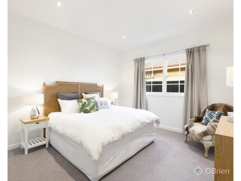 10 Alden Court, Cheltenham VIC 3192