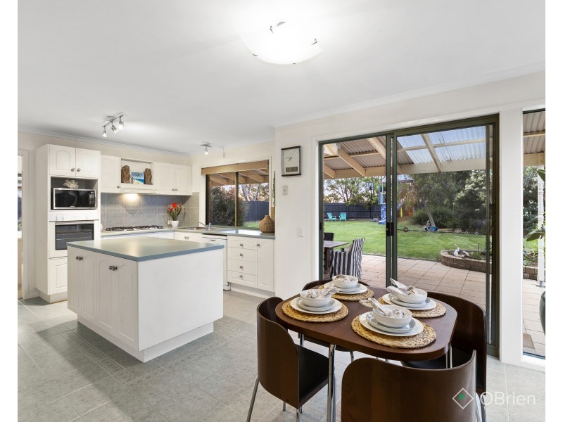 6 Carole Court, Aspendale Gardens VIC 3195