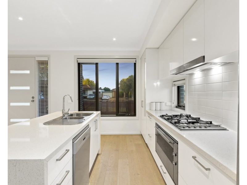 16 Argus Street, Cheltenham VIC 3192