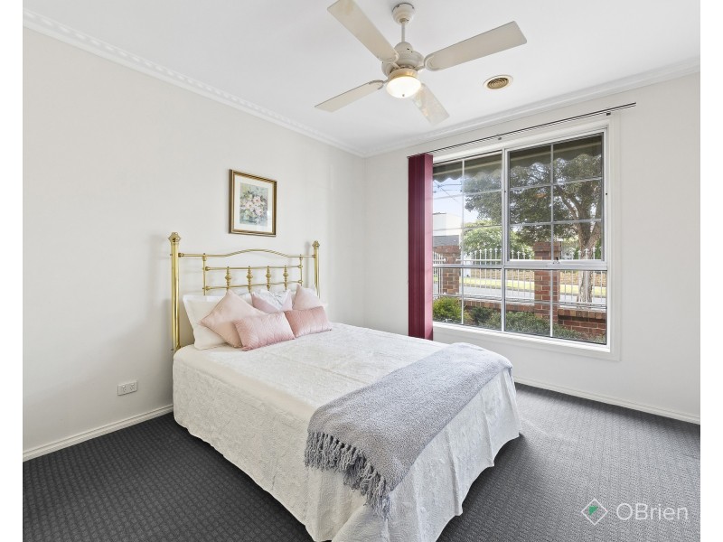 5 Peter Avenue, Parkdale VIC 3195