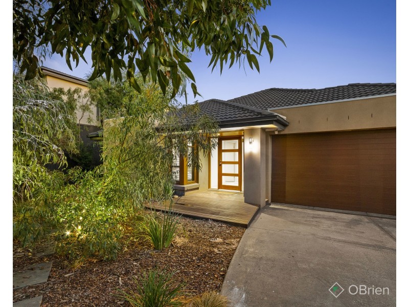 18 Barker Street, Cheltenham VIC 3192