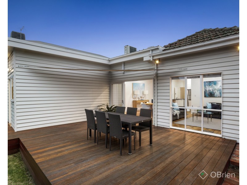 24 Stewart Avenue, Parkdale VIC 3195