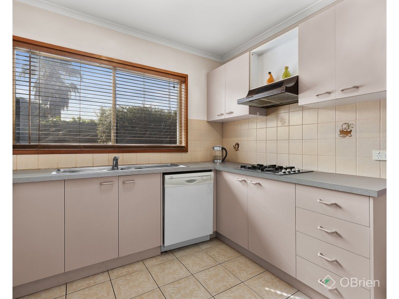 1/10 Renowden Street, Cheltenham VIC 3192