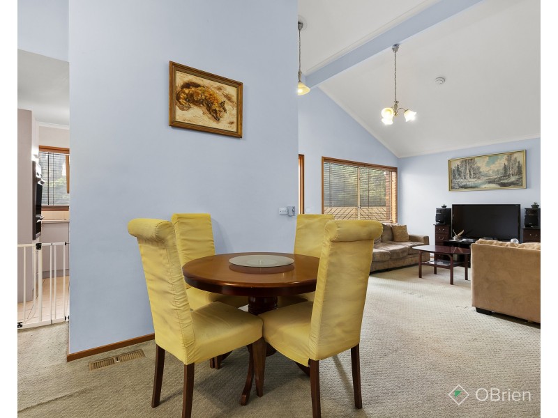 1/10 Renowden Street, Cheltenham VIC 3192