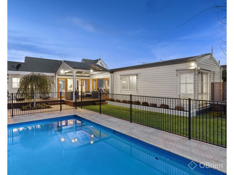 3 Fourth Street, Parkdale VIC 3195