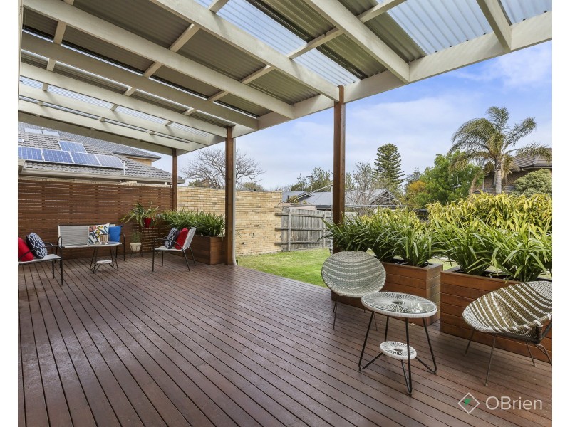 6 Robross Street, Cheltenham VIC 3192