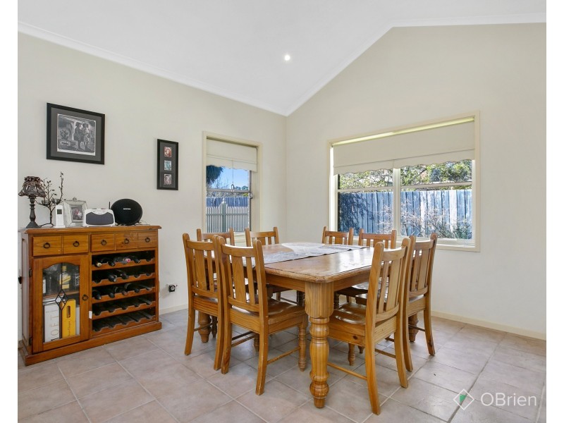 16 Boormanii Drive, Mornington VIC 3931