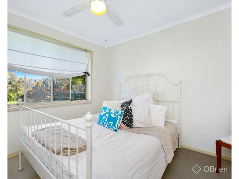 16 Boormanii Drive, Mornington VIC 3931