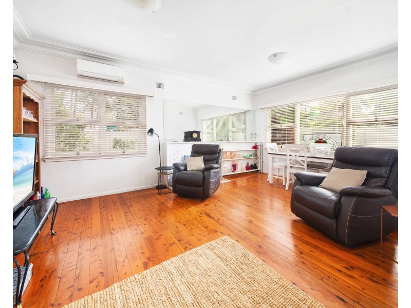 18 Snowden Avenue, Sylvania NSW 2224