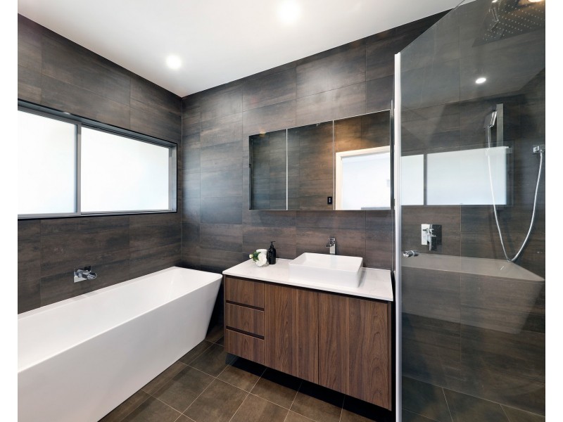 27A Snowden Avenue, Sylvania NSW 2224