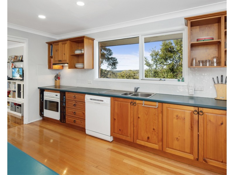 42 Tulong Place, Kirrawee NSW 2232