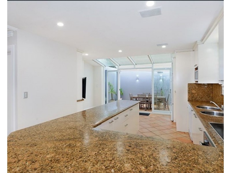 1/25-27 Dellview Street, Tamarama NSW 2026