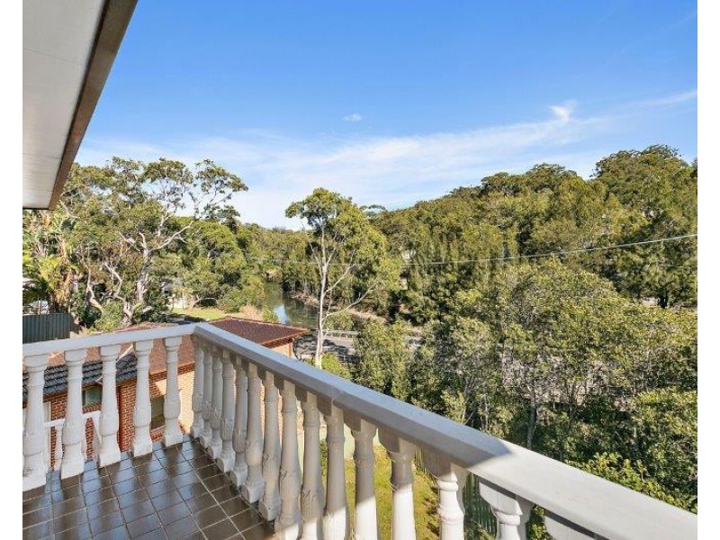 60 Siandra Drive, Kareela NSW 2232