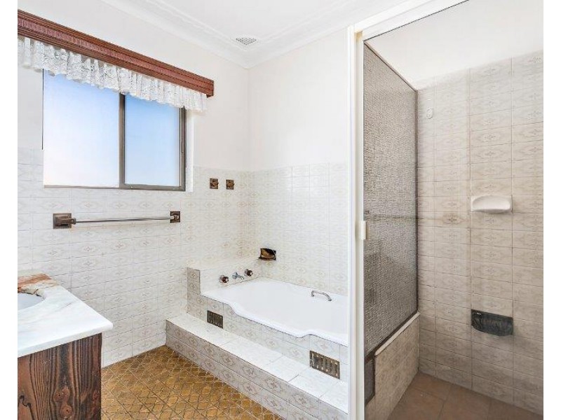 60 Siandra Drive, Kareela NSW 2232