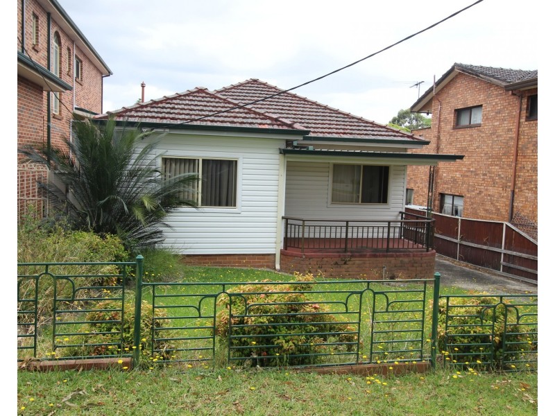 16 Taronga Street, Hurstville NSW 2220