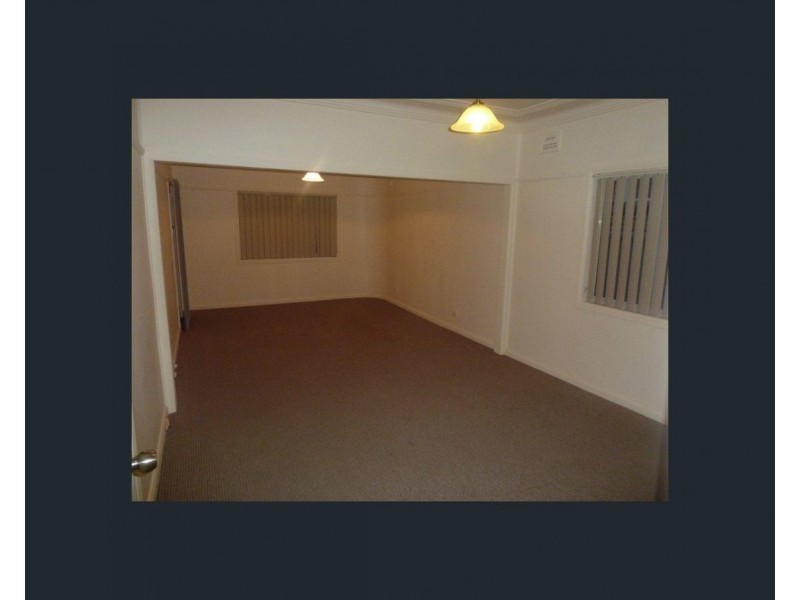 16 Taronga Street, Hurstville NSW 2220