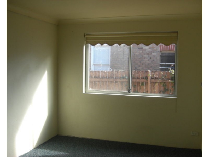 2/16 Patrick Street, Hurstville NSW 2220