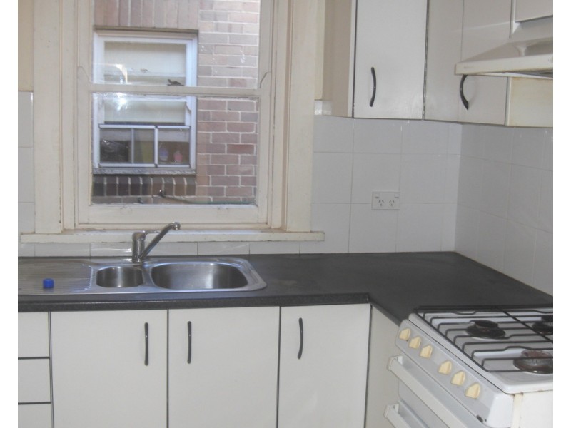 31 Jubilee Avenue, Carlton NSW 2218