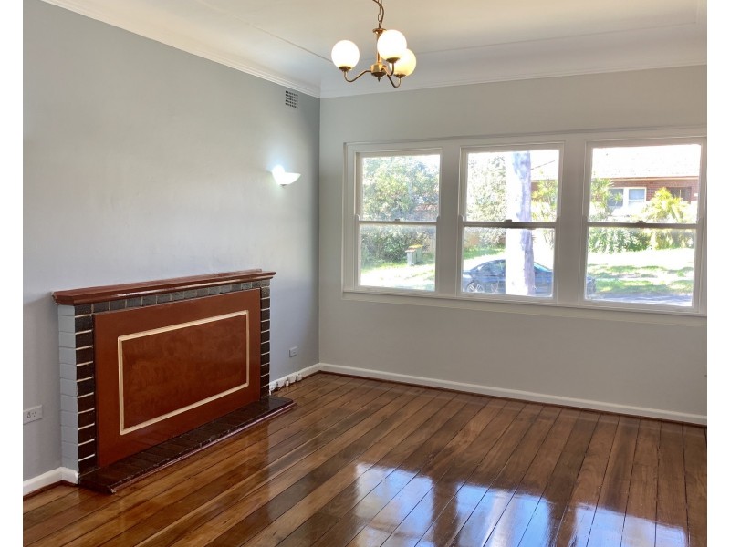 16 Rayment Street, Kingsgrove NSW 2208