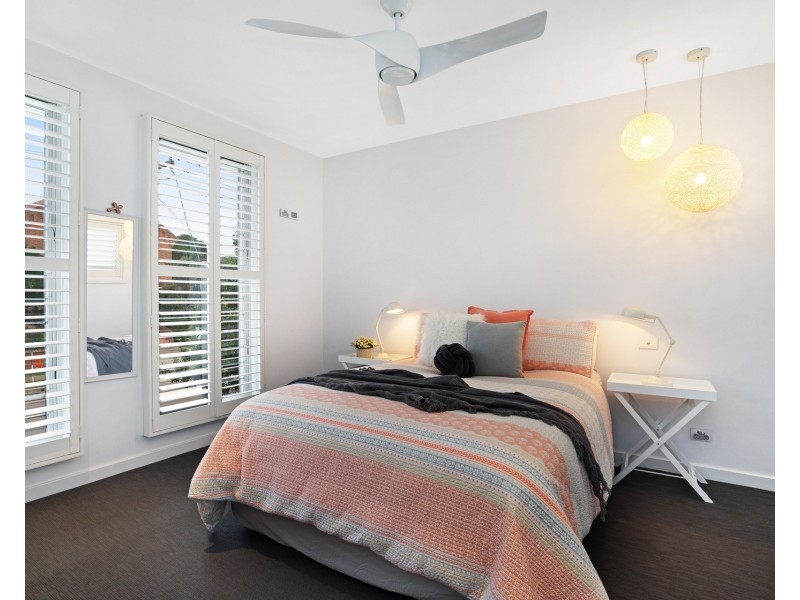 18 Ridge Street, Merewether NSW 2291