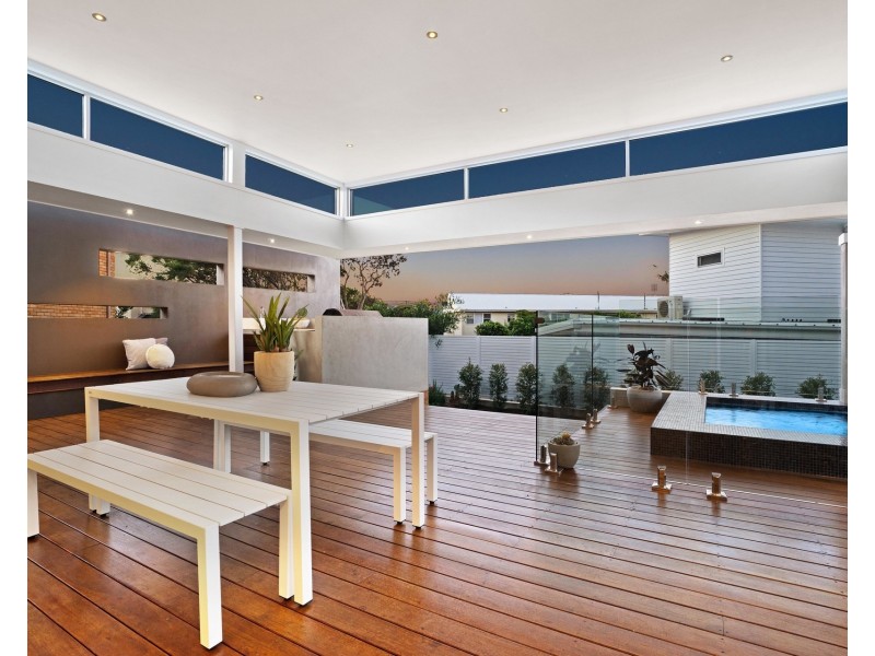 18 Ridge Street, Merewether NSW 2291