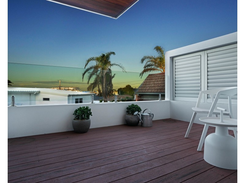 18 Ridge Street, Merewether NSW 2291