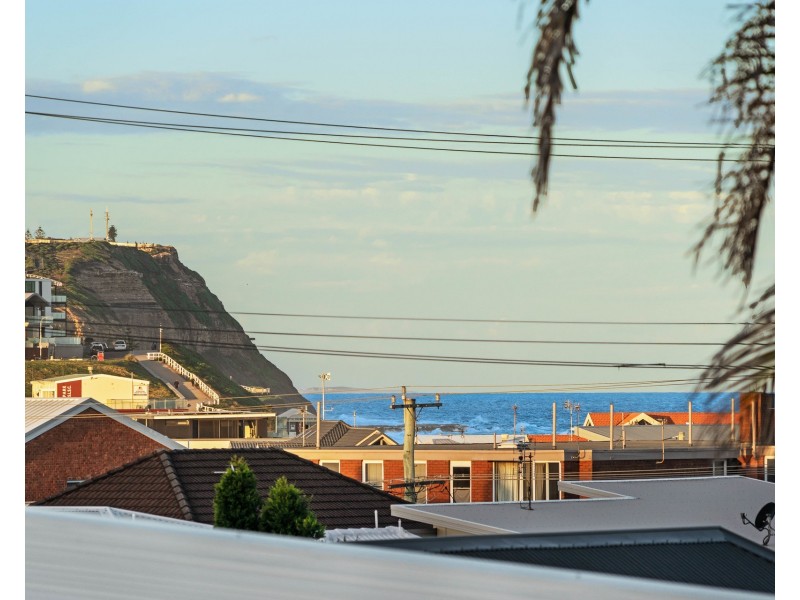 18 Ridge Street, Merewether NSW 2291