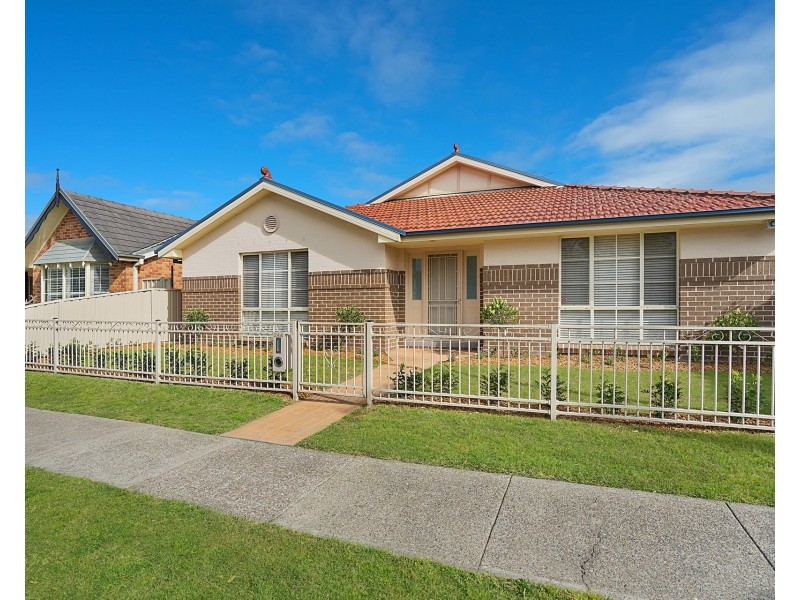 244 Beaumont Street, Hamilton South NSW 2303