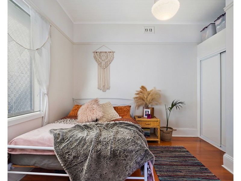 24 Steel Street, Hamilton NSW 2303