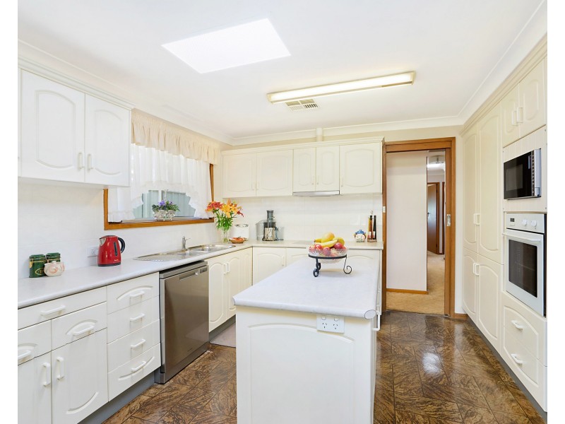 13 Woden Close, Cardiff NSW 2285