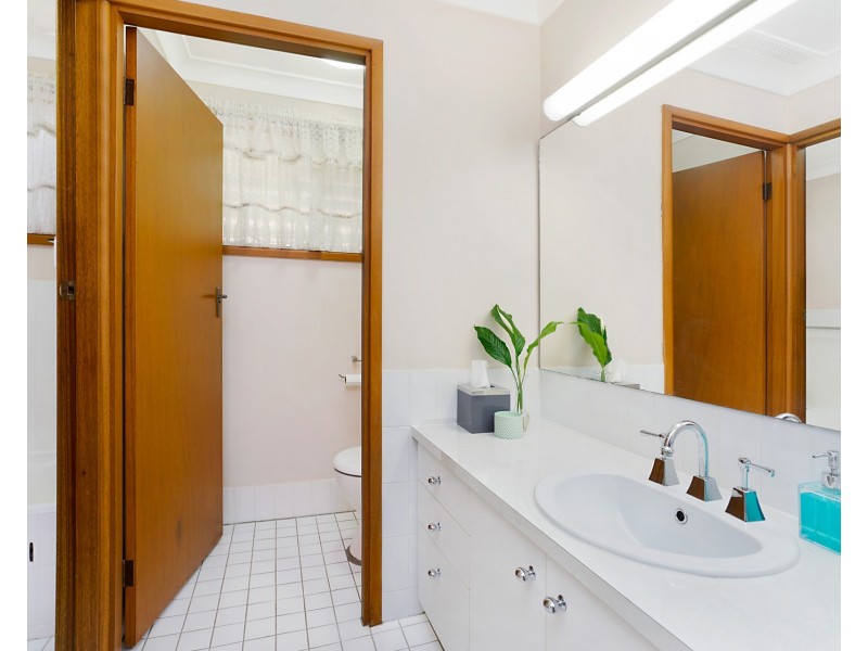 13 Woden Close, Cardiff NSW 2285