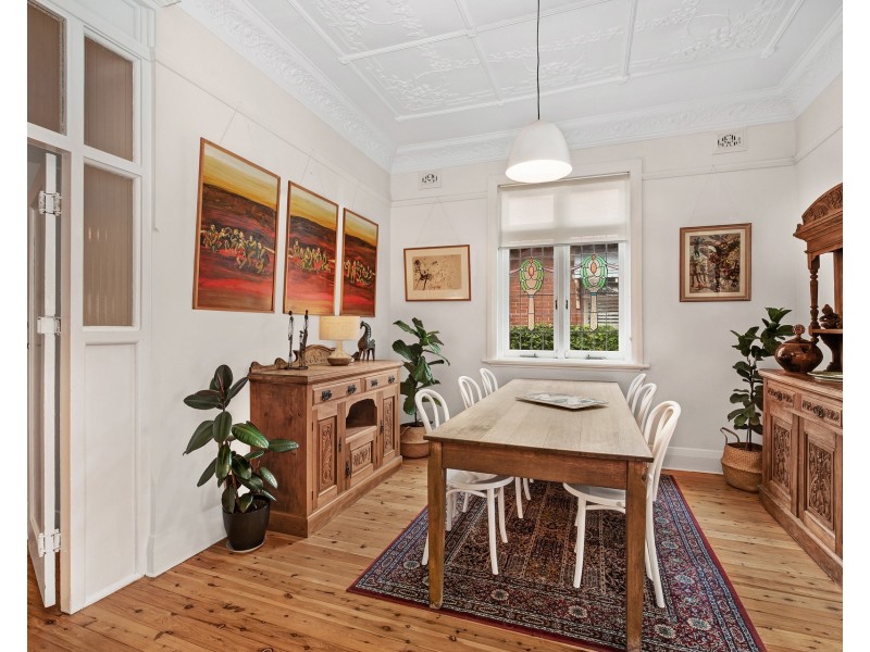 17 Silsoe Street, Hamilton South NSW 2303