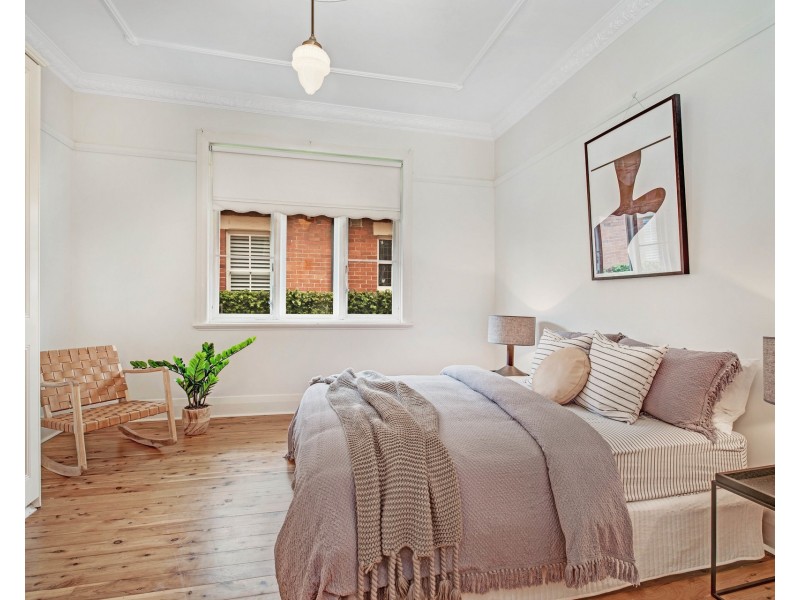 17 Silsoe Street, Hamilton South NSW 2303