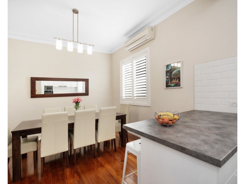 11 King Street, Waratah West NSW 2298