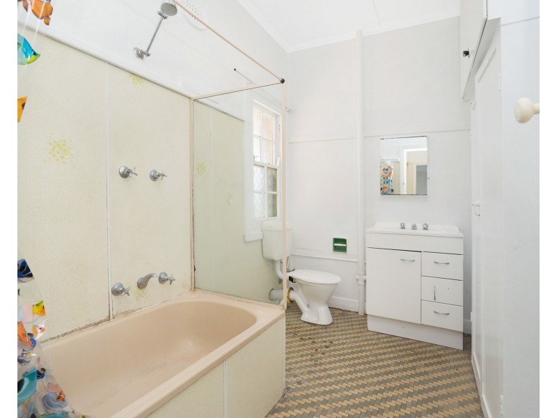 42 Bar Beach Avenue, Bar Beach NSW 2300