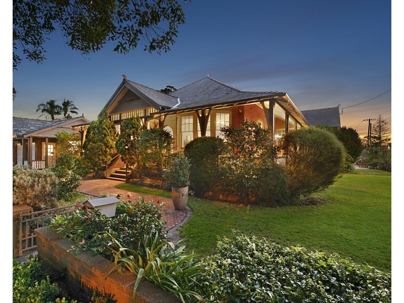 72 Gordon Avenue, Hamilton South NSW 2303