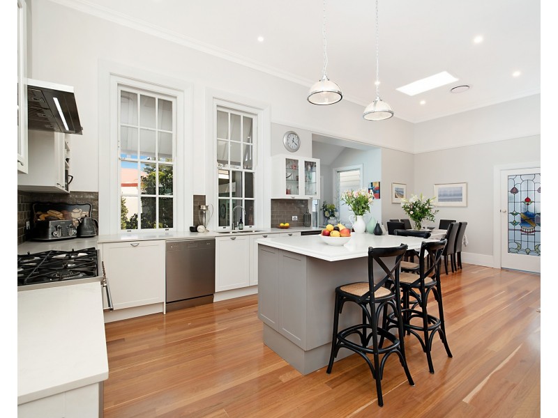 72 Gordon Avenue, Hamilton South NSW 2303