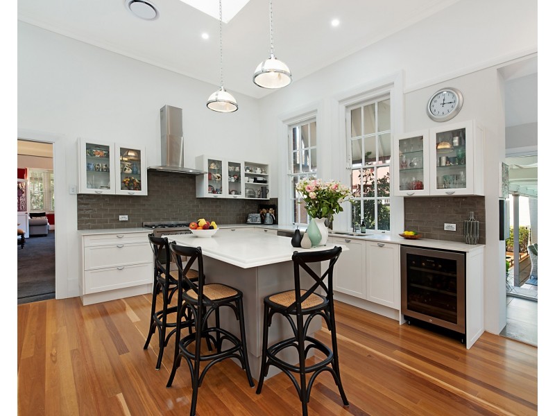 72 Gordon Avenue, Hamilton South NSW 2303