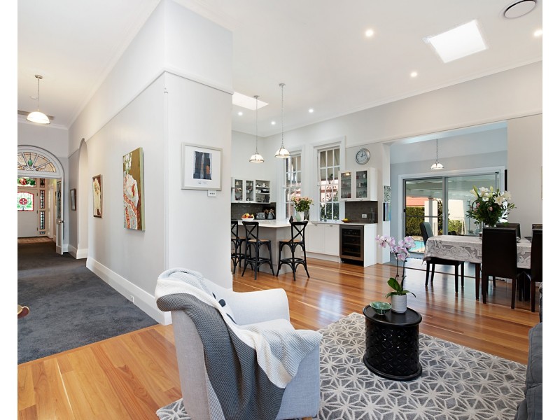 72 Gordon Avenue, Hamilton South NSW 2303